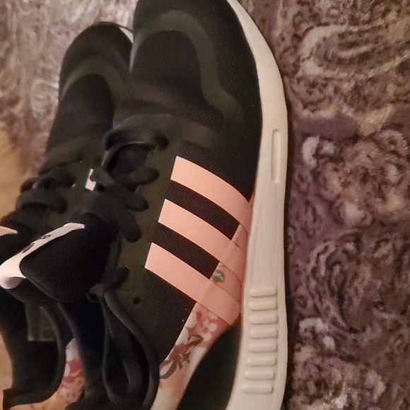 Adidas Swift - Picture 2 of 6